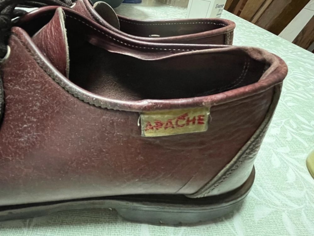 sapatos de pele Apache