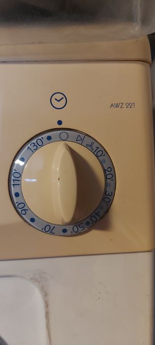 Máquina de lavar e máquina de secar roupa