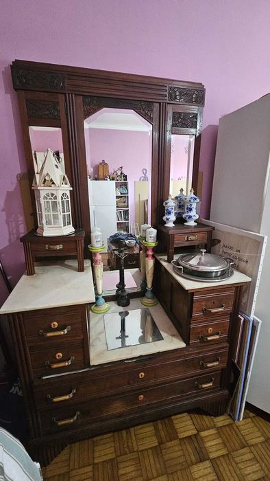 Cómoda antiga anos 40