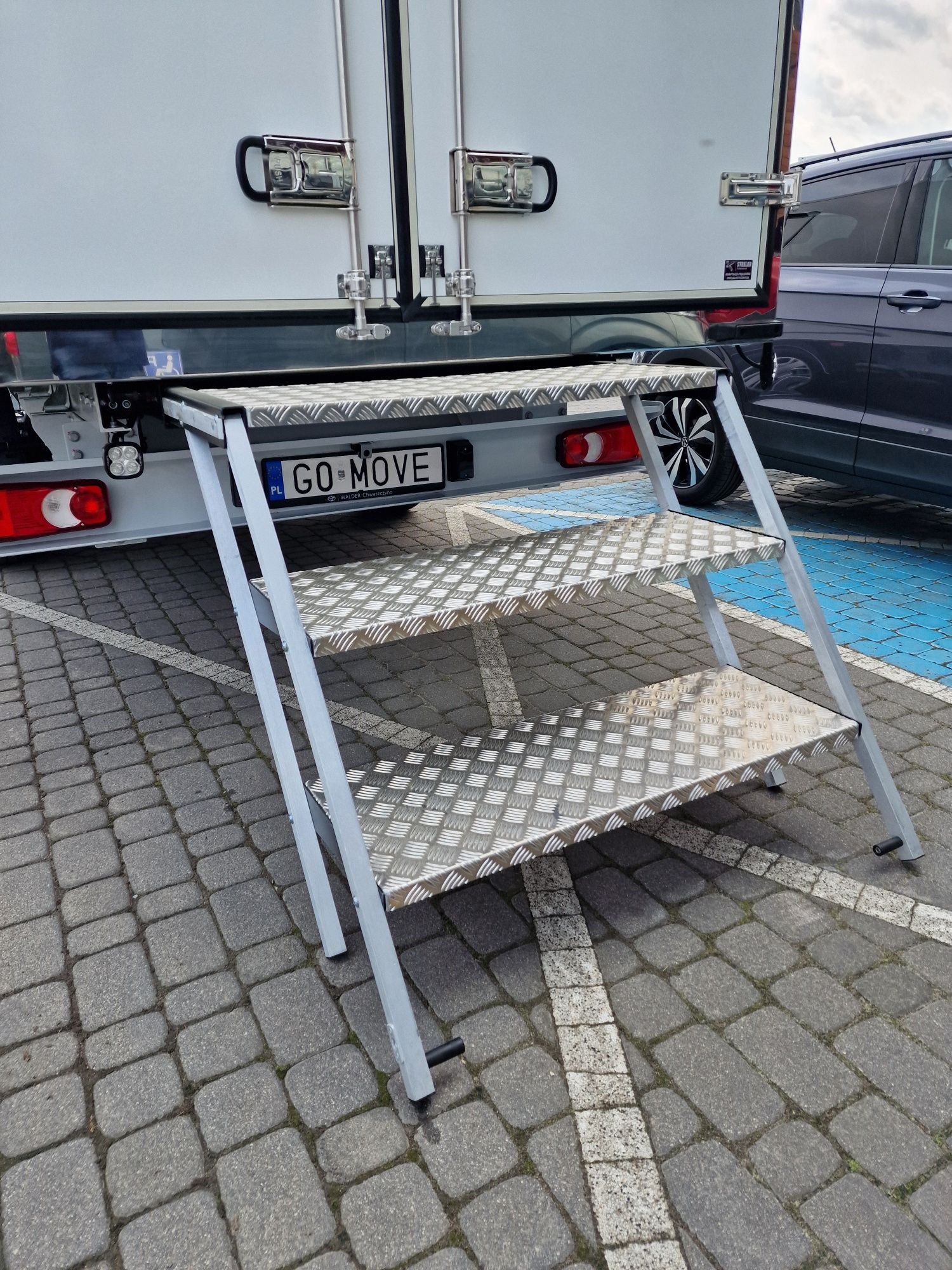 Transport, Przeprowadzki, Utylizacja, Przewóz rzeczy/mebli!!