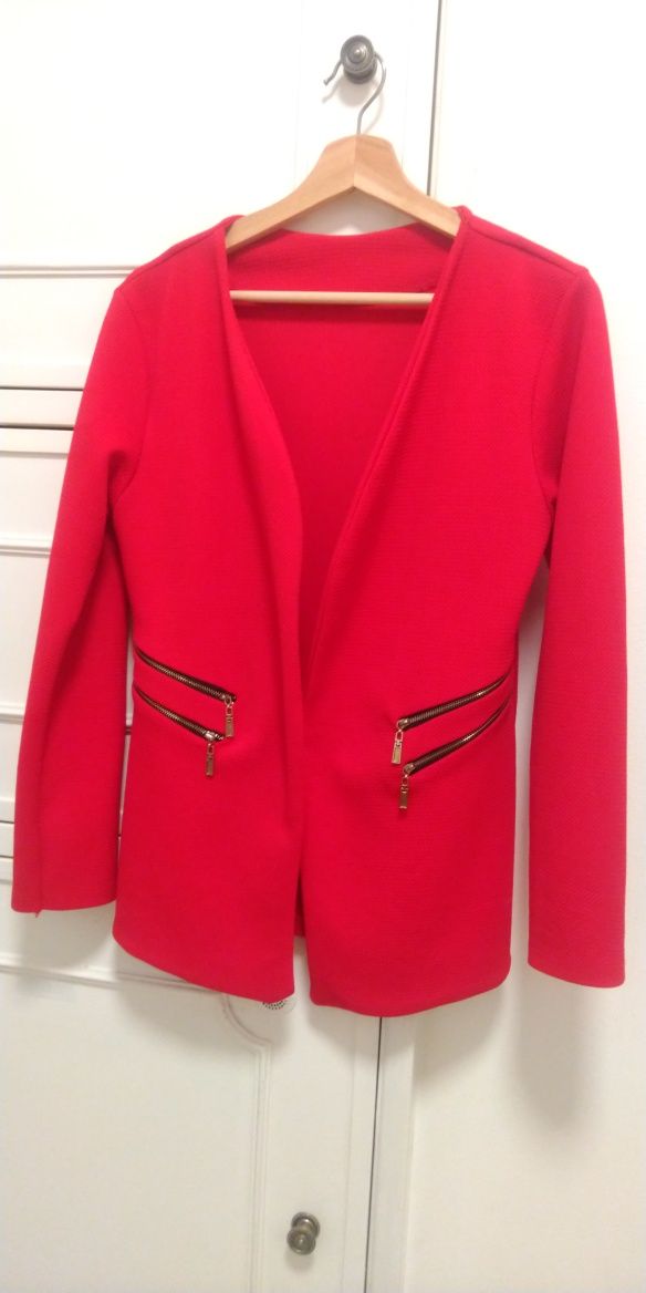 Vendo casaco vermelho de senhora