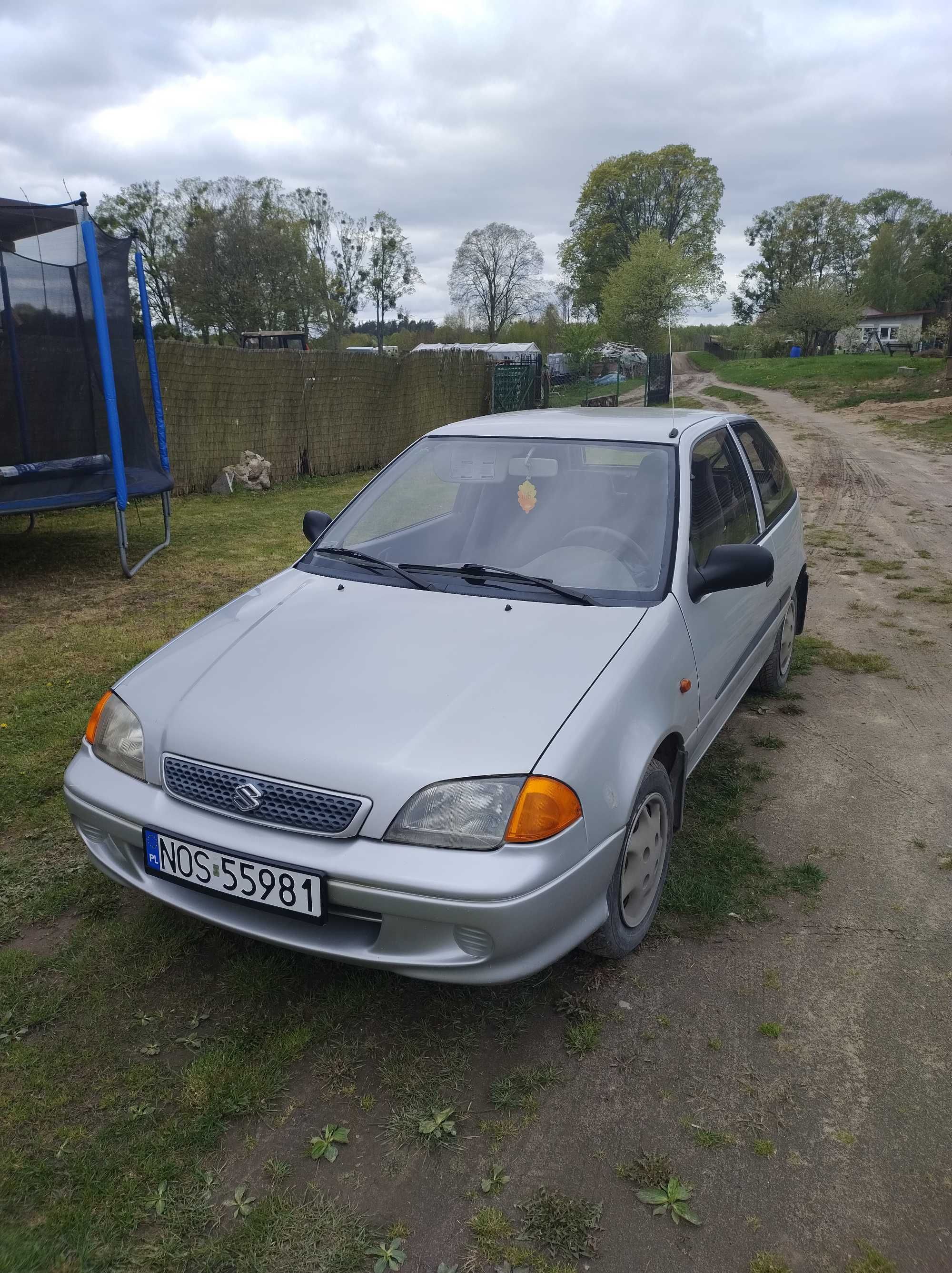 Suzuki Swift 1.0 2001 rok