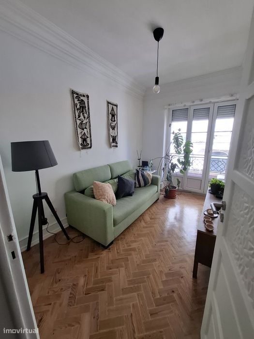 À venda de apartamento T3 na rua Maria, 43