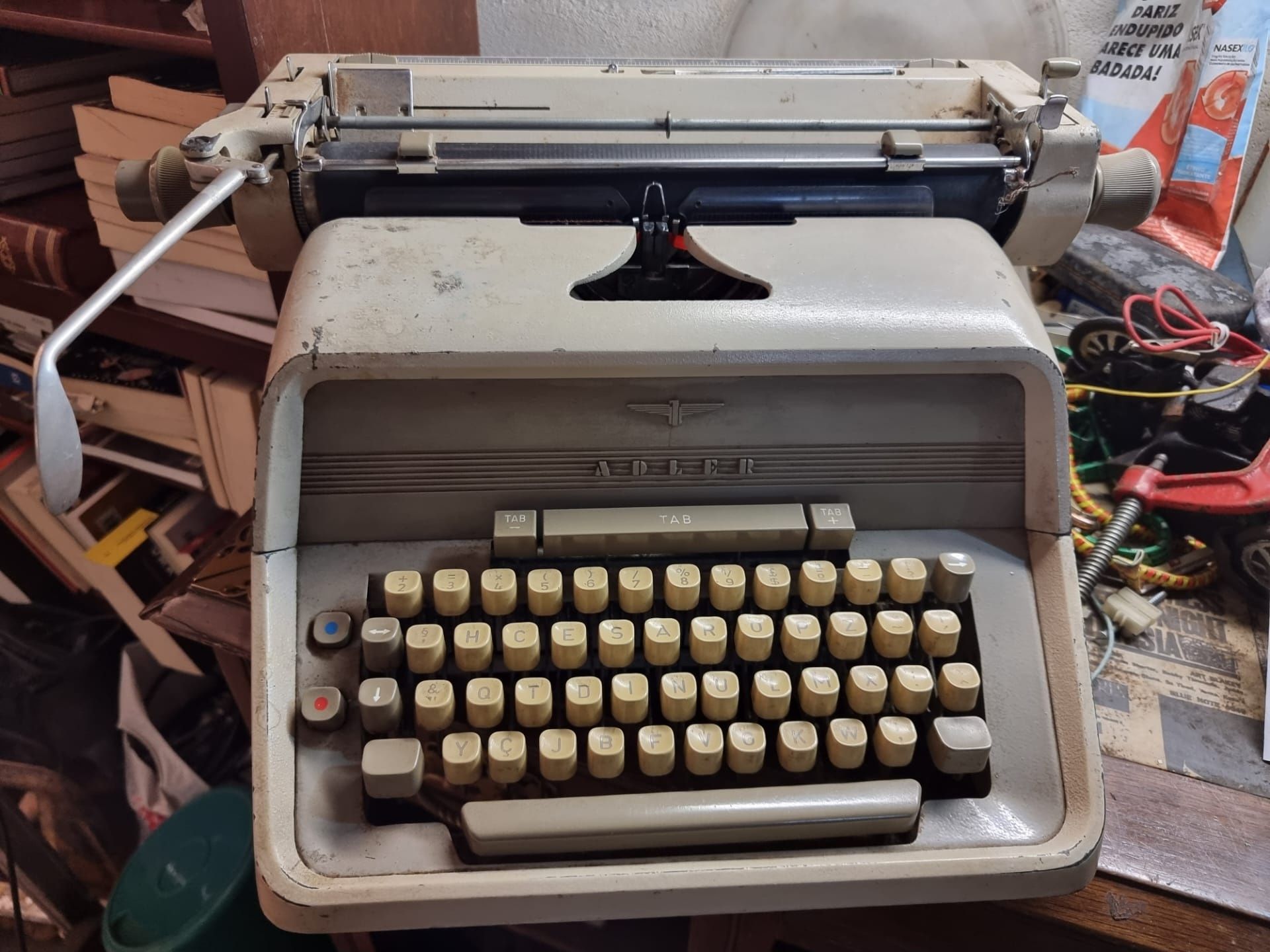 Máquina de escrever ADLER  de 1960
