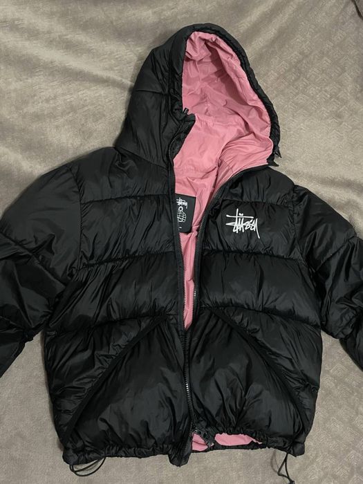 Пуховик Stussy зимовий дутий чорного кольору в розмірі (М)