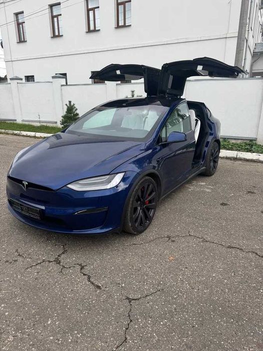 Tesla Model X Plaid, 2023