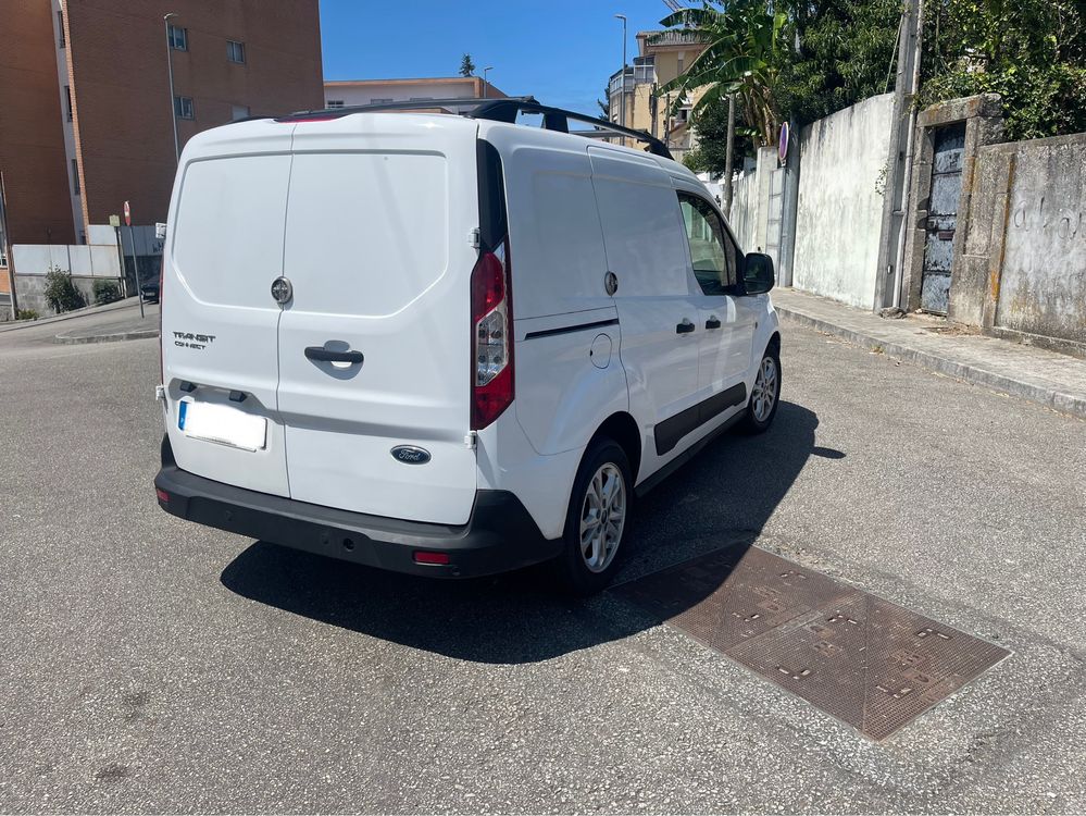 Ford Transit Connect 2017 c/iva dedutivel