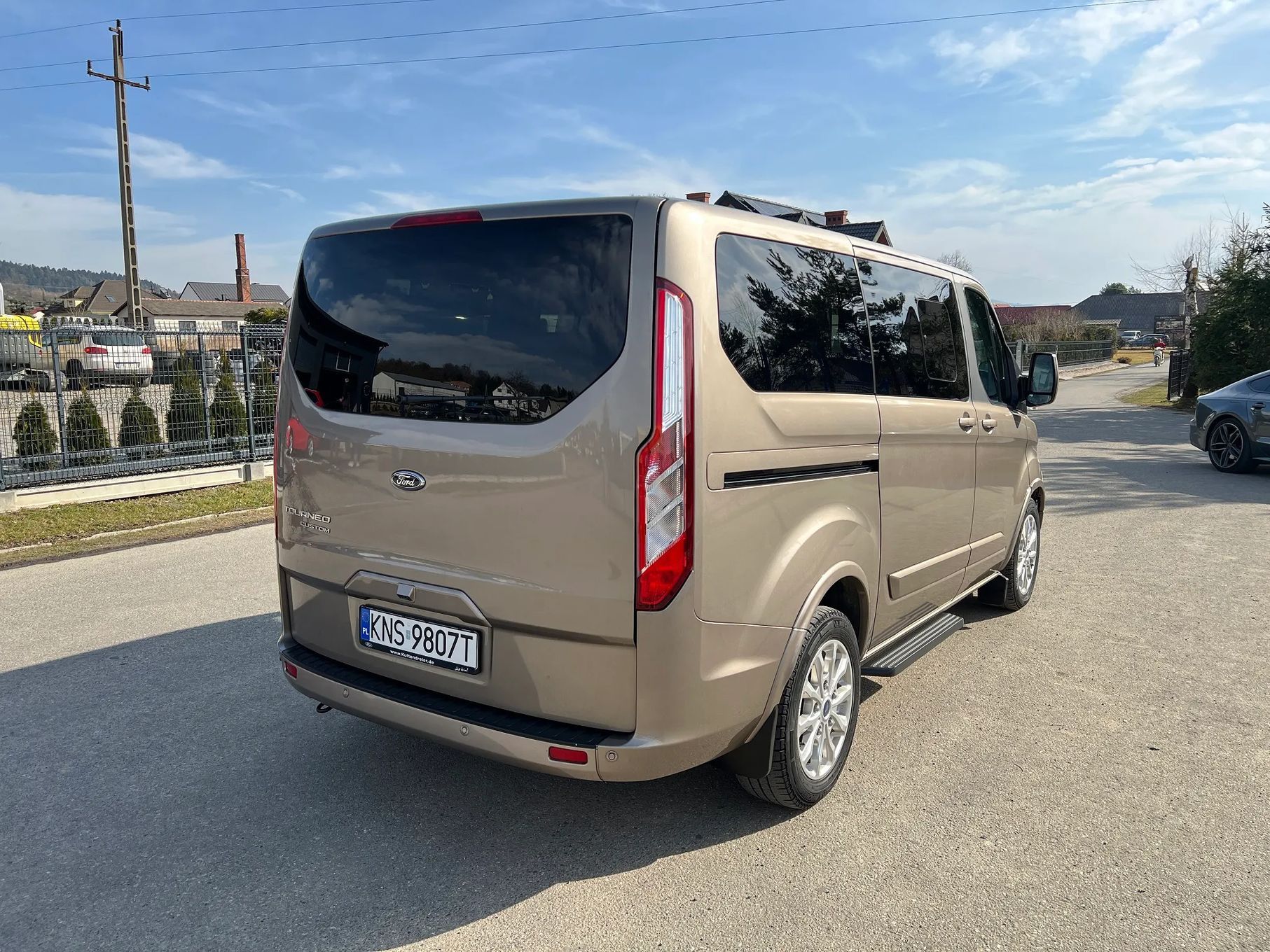 Ford Tourneo Custom * Automat * 8 Osobowy * 2x Drzwi * LED * Kamera * Bogata Wersja *