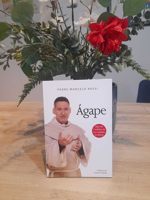 LIVRO - Ágape (de Padre Marcelo Rossi)