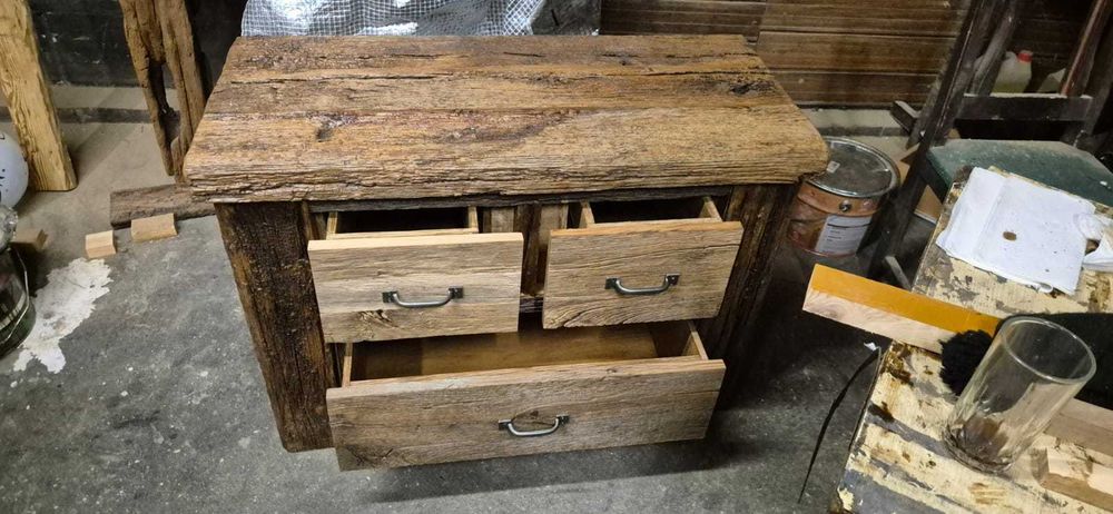 Комод  з 100 річного дуба