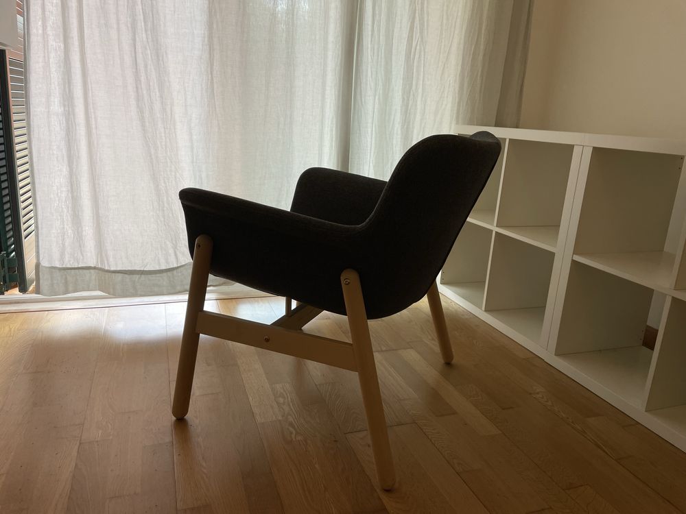 IKEA - VEDBO Poltrona cinzenta