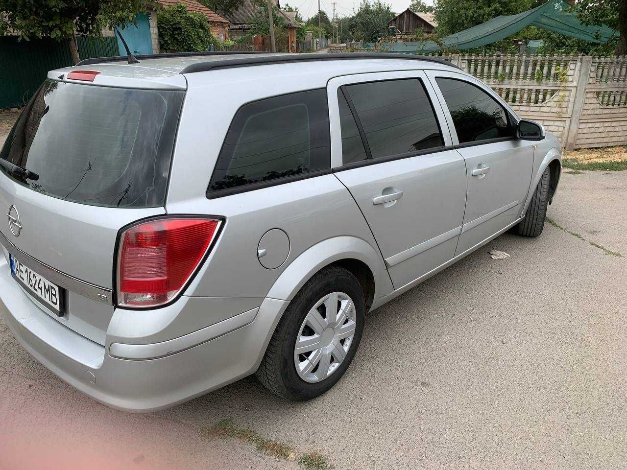 Opel Astra 2005р 1,8 автомат