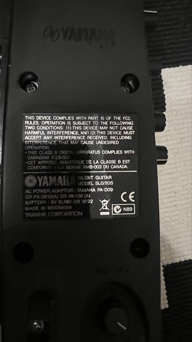 Безшумна гітара YAMAHA
