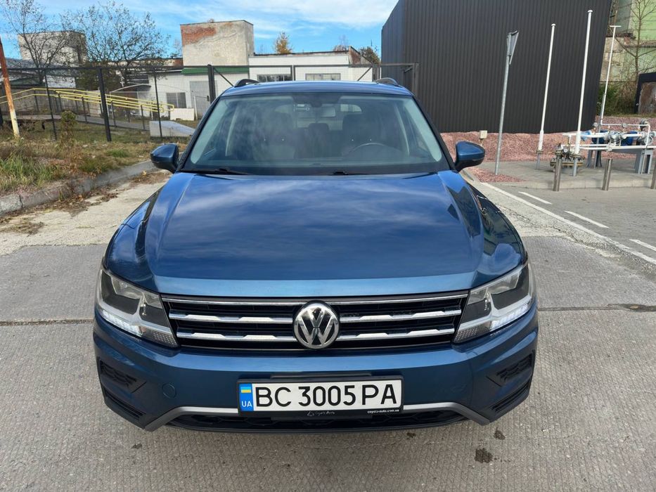 Продаж авто Volkswagen Tiguan 2.0 бензин