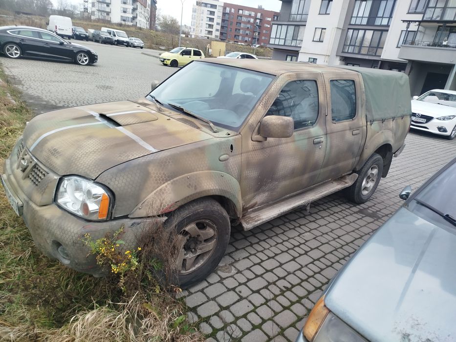 Пподам нісан навара д22