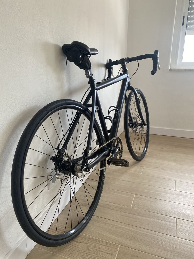 Bicicleta “estrada/cidade” single speed