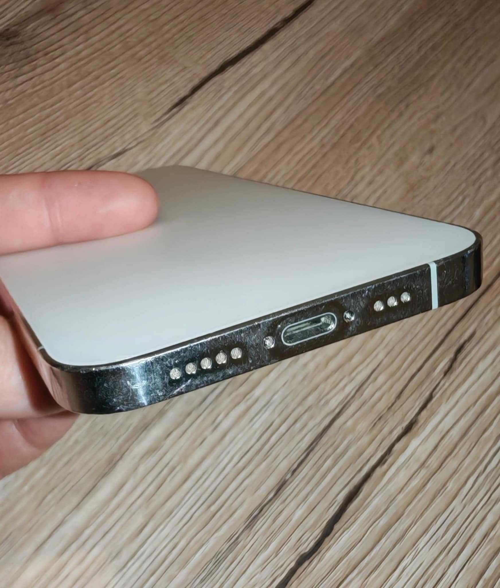 iPhone 12 pro 100%baterii