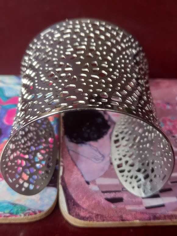 Bransoletka bangla w ażury, boho, hippie