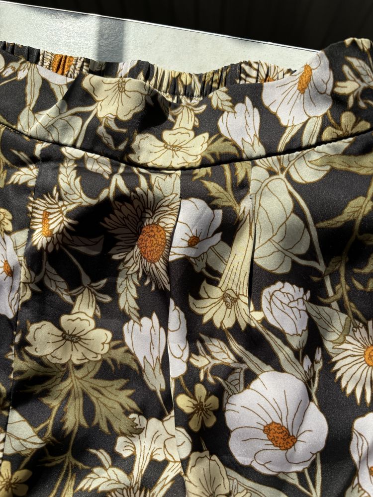 H&M satynowe szorty Bermudy wysoki stan boho krótkie spodenki w kwiaty