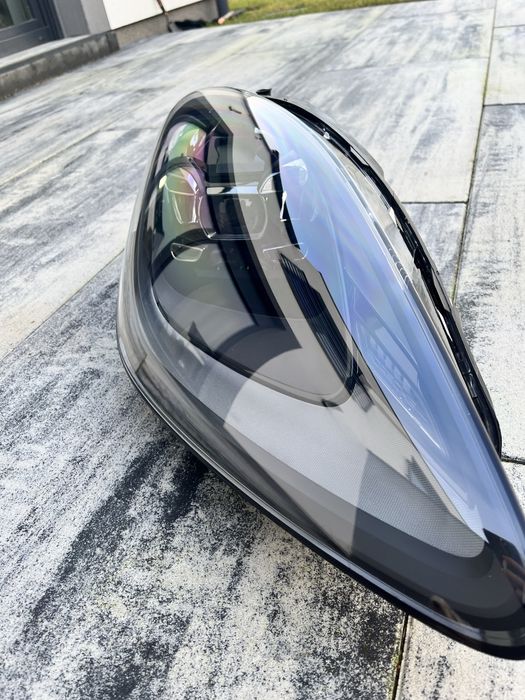 Lampa przednia porsche cayenne 2022r