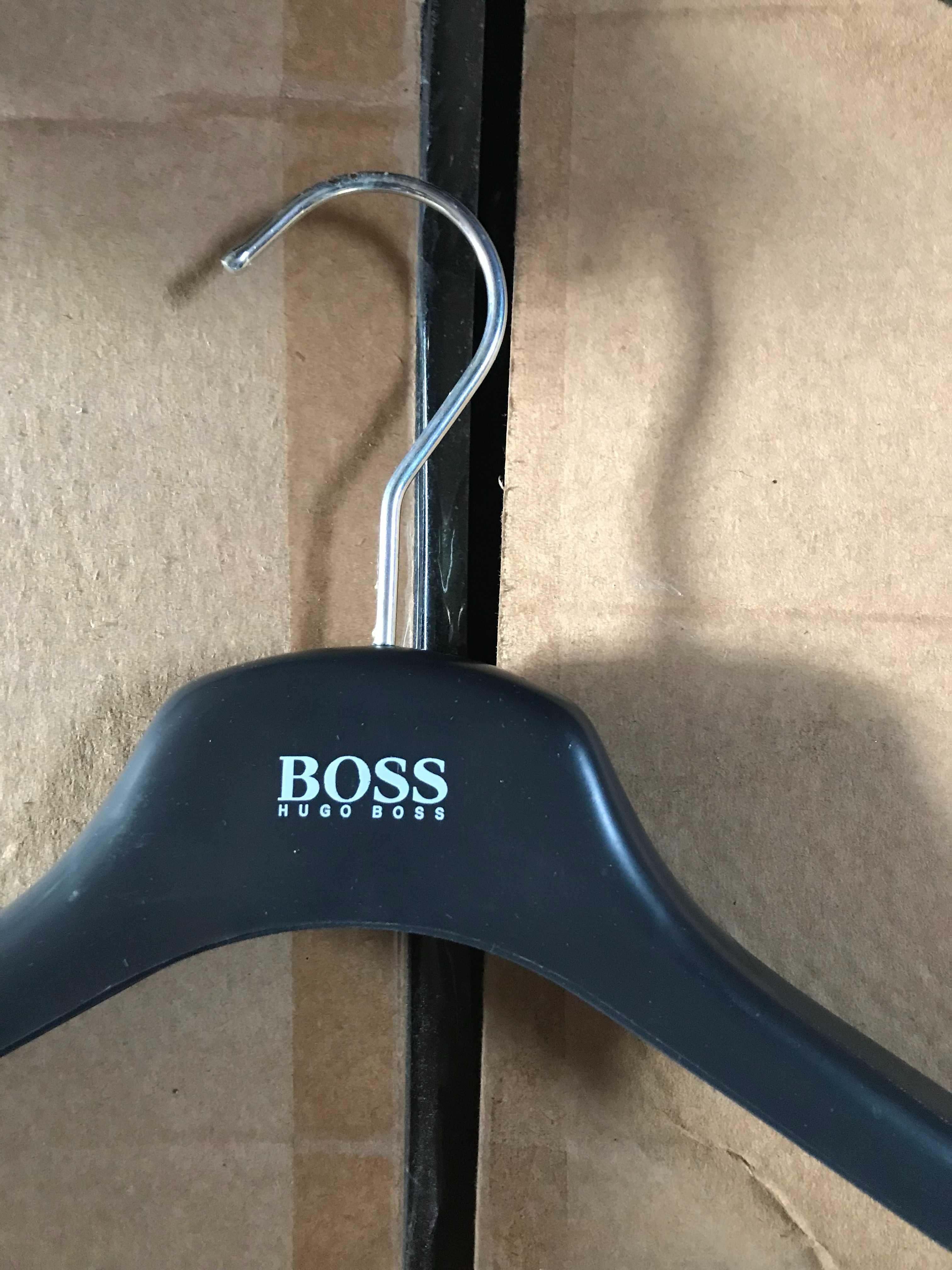 Wieszaki Hugo BOSS