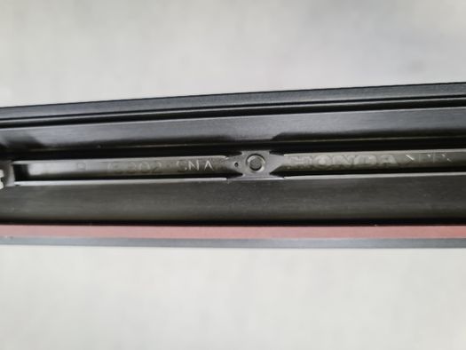 Listwa drzwi prawy przód kolor Honda Civic 06-11 UFO OEM NOWA 4D