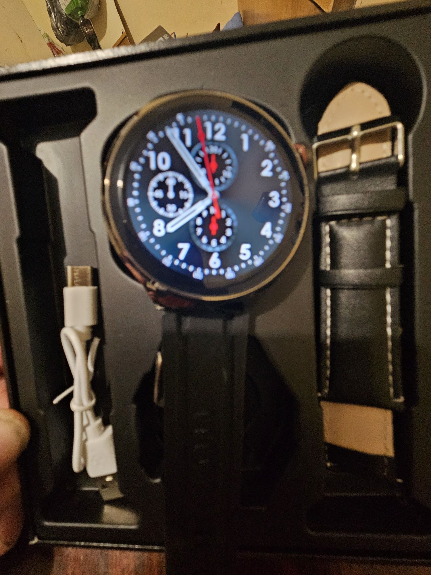 WATCH 4+,Годинник