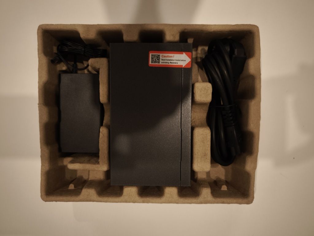 Switch de Rede TP-Link TL-SF1008P 8 Portas 10/100Mbps