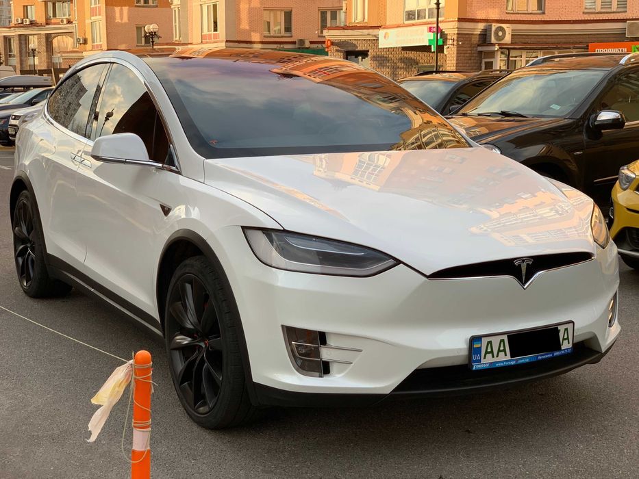 продам Tesla MODEL X 90D целая!