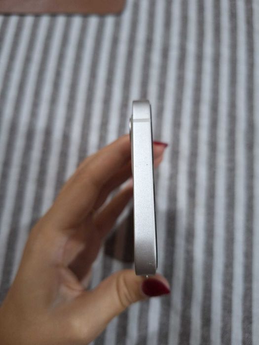 iPhone 12 64GB Usado