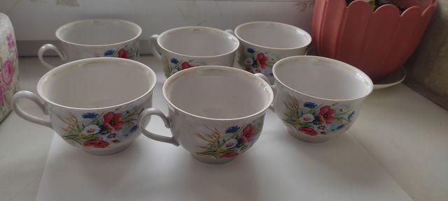 Продам набор фарфоровых чашек СССР клеймо С цветами