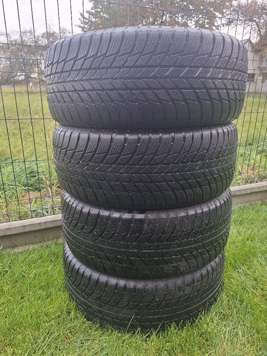 Opona opony Bridgestone 225/55R17