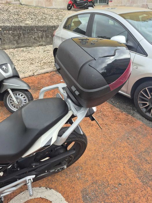BMW G310R – Baixa quilometragem, excelente conservação
