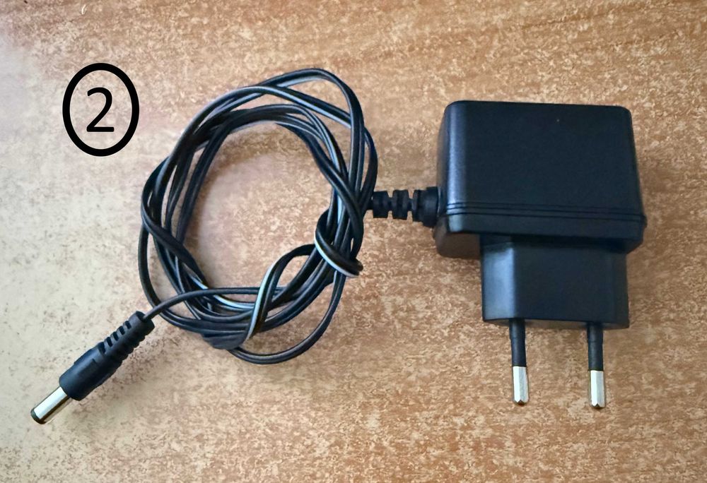 Блок живлення 9V для WiFi роутера / модема