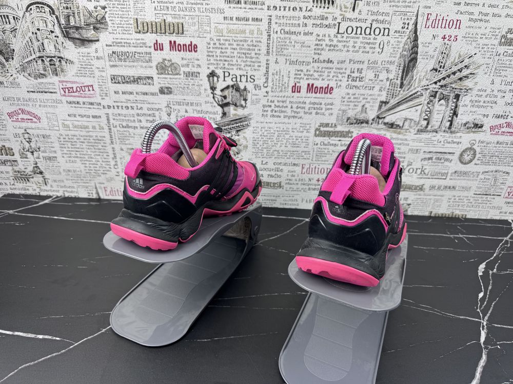 Трекінгові кросівки Adidas Terrex Swift / Розмір 38.5