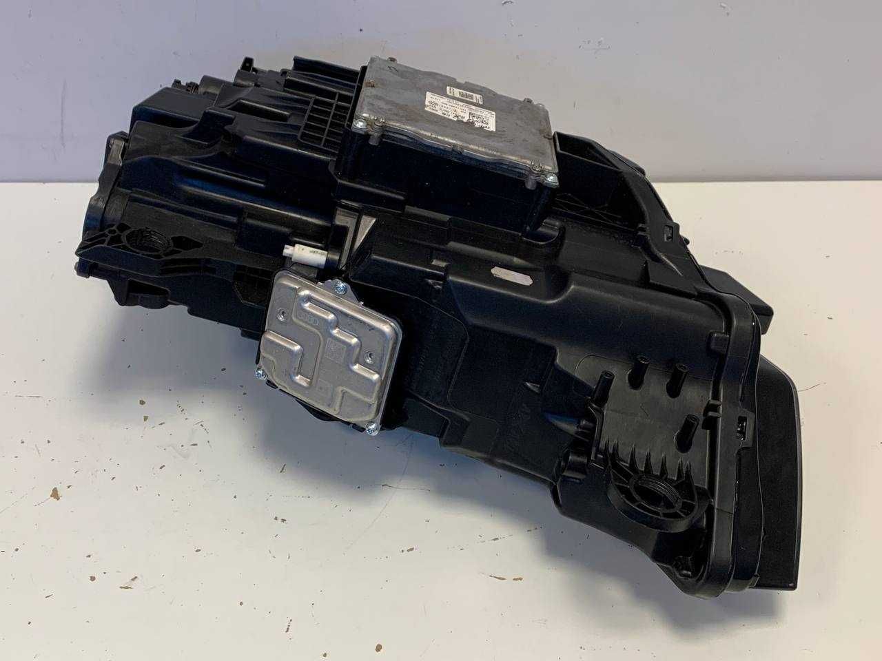 Prawa Lampa Reflektor Audi A3 8V lift Matrix