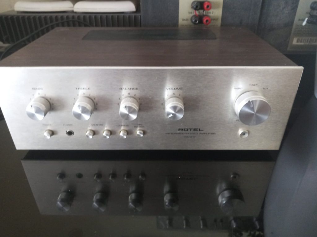 Amplificador Rotel RA-212