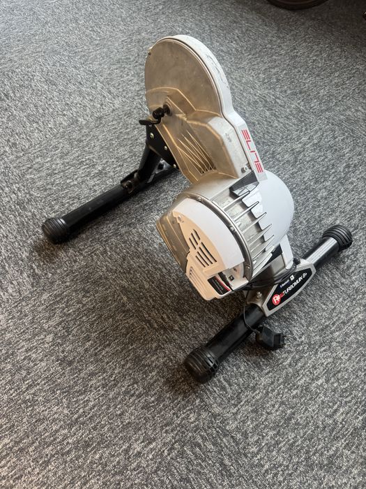 Trenażer Interaktywny ELITE RealTurboMuin B+ ZWIFT ROUVY
