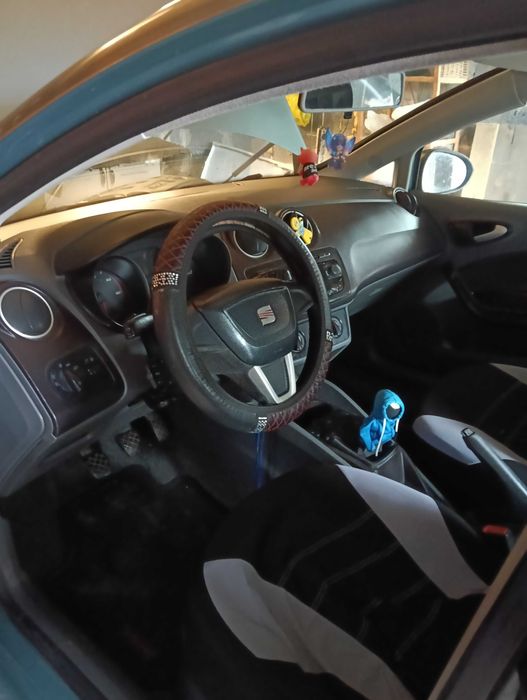 Seat ibiza 4 2010 rok