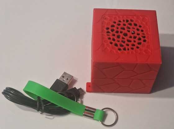 Kostka głośnik bluetooth / karta SD