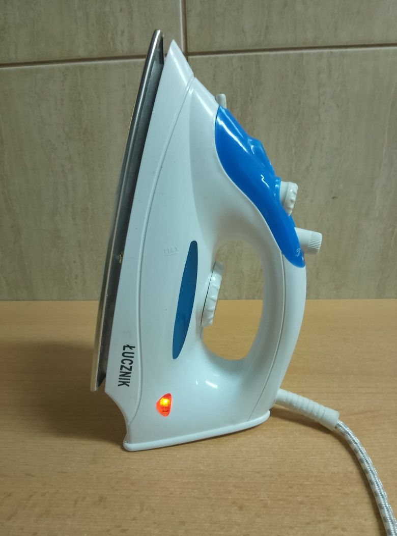 Żelazko parowe ŁUCZNIK moc 1600W jak nowe
