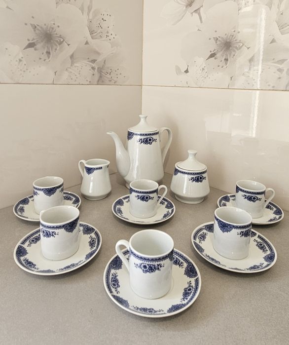 Serviço de Café Porcelana Azul e Branco 15 Peças - Novo na CaixaServiç