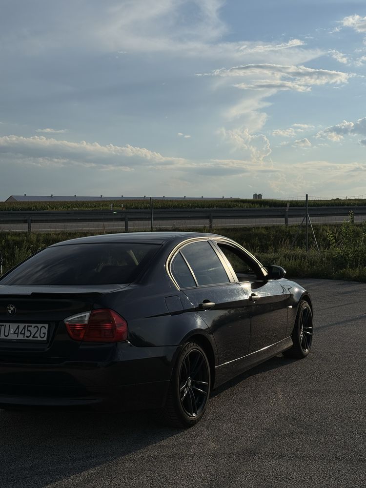 Bmw e90 2005 r 318i