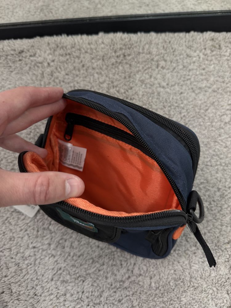 Месенджер Carhartt