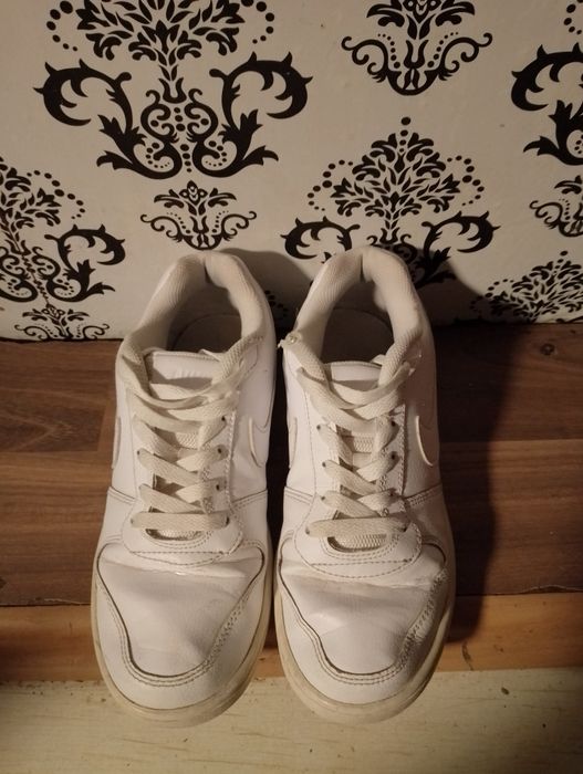 Białe buty damskie Nike rozmiar 38
