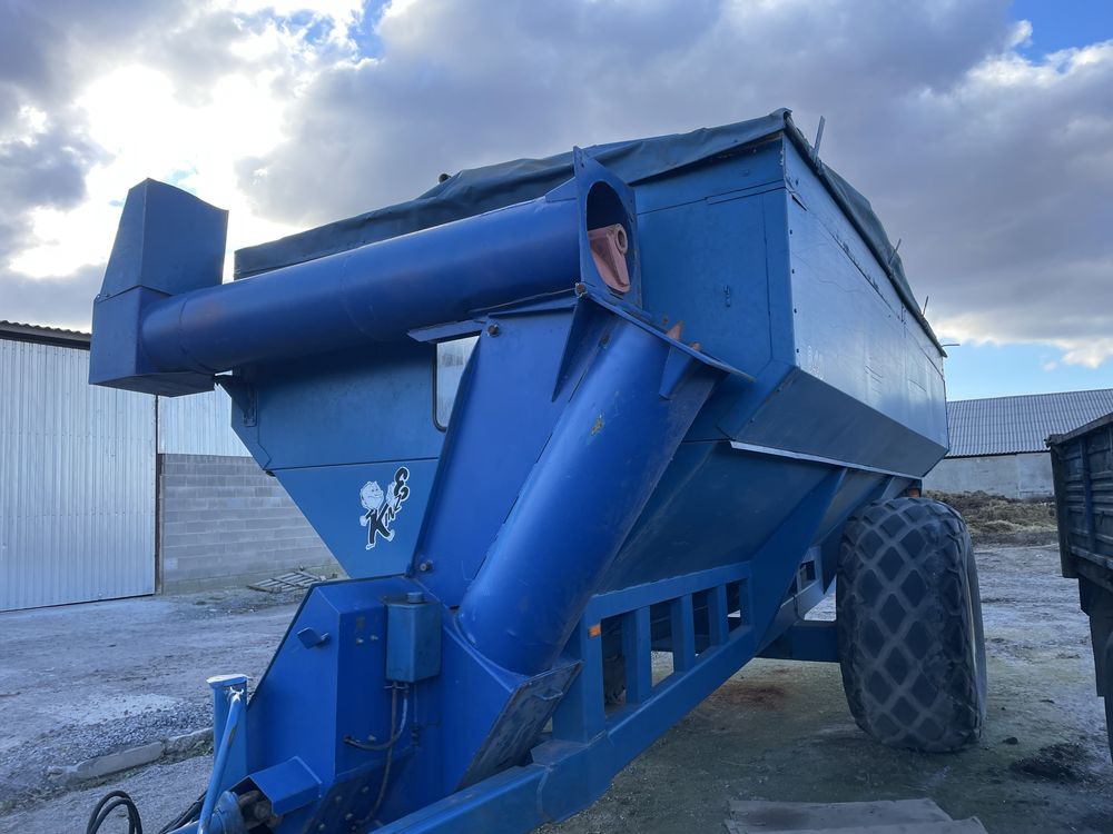 Перевантажувач Kinze 840