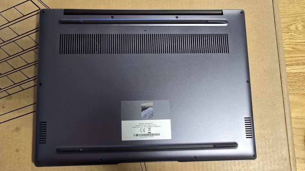 Huawei MateBook 14 (2022) i5-1240P / 16GB RAM / 512GB SSD / Win11