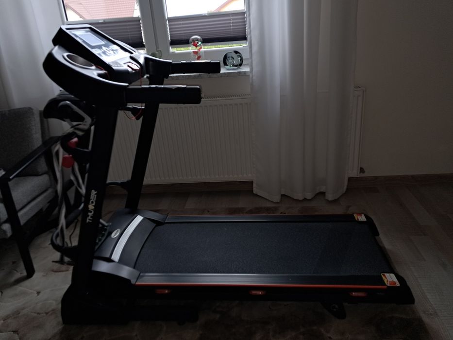 Bieżnia elektryczna thunder.