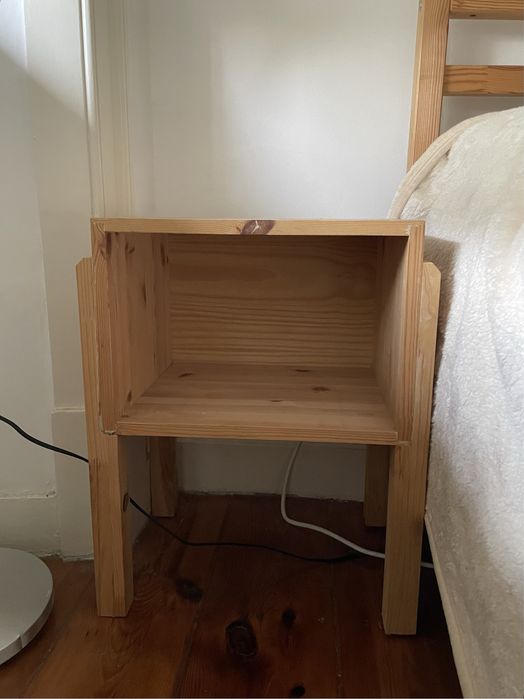 Mesa cabeceira ikea madeira
