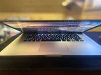 Macbook pro 15.4 cali 16 gb ram  256 gb i7